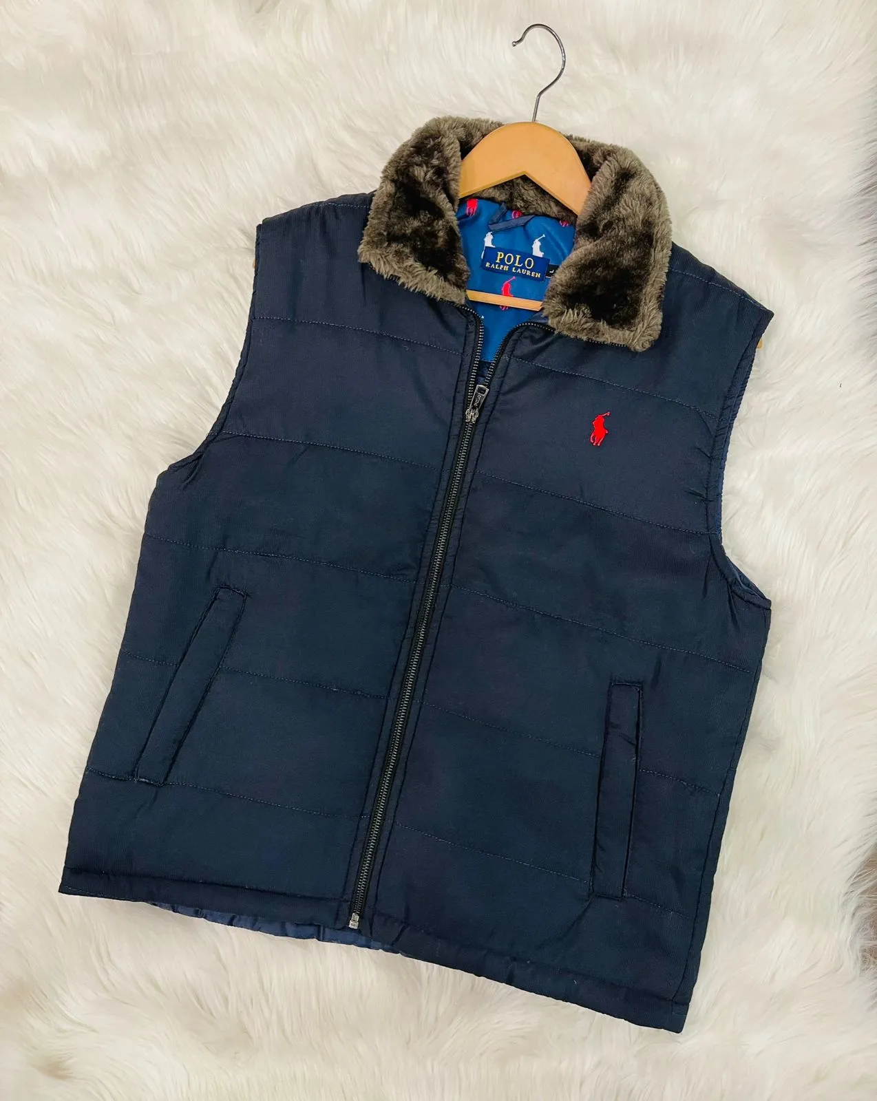 SLEEVELESS JACKETS -15